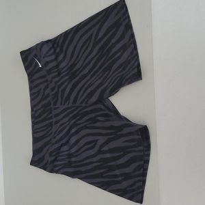 Nike Tiger stripe high waisted shorts size Large